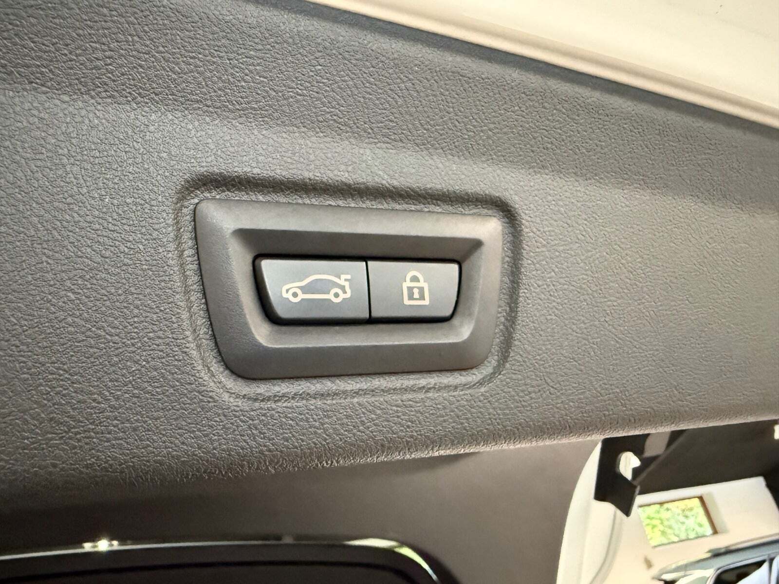 Hvid BMW i4 fra 2022