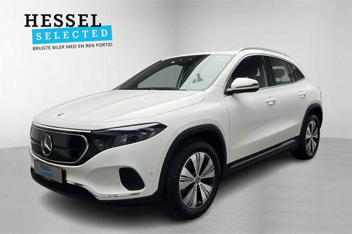 Hvid Mercedes EQA250 fra 2023 set udefra