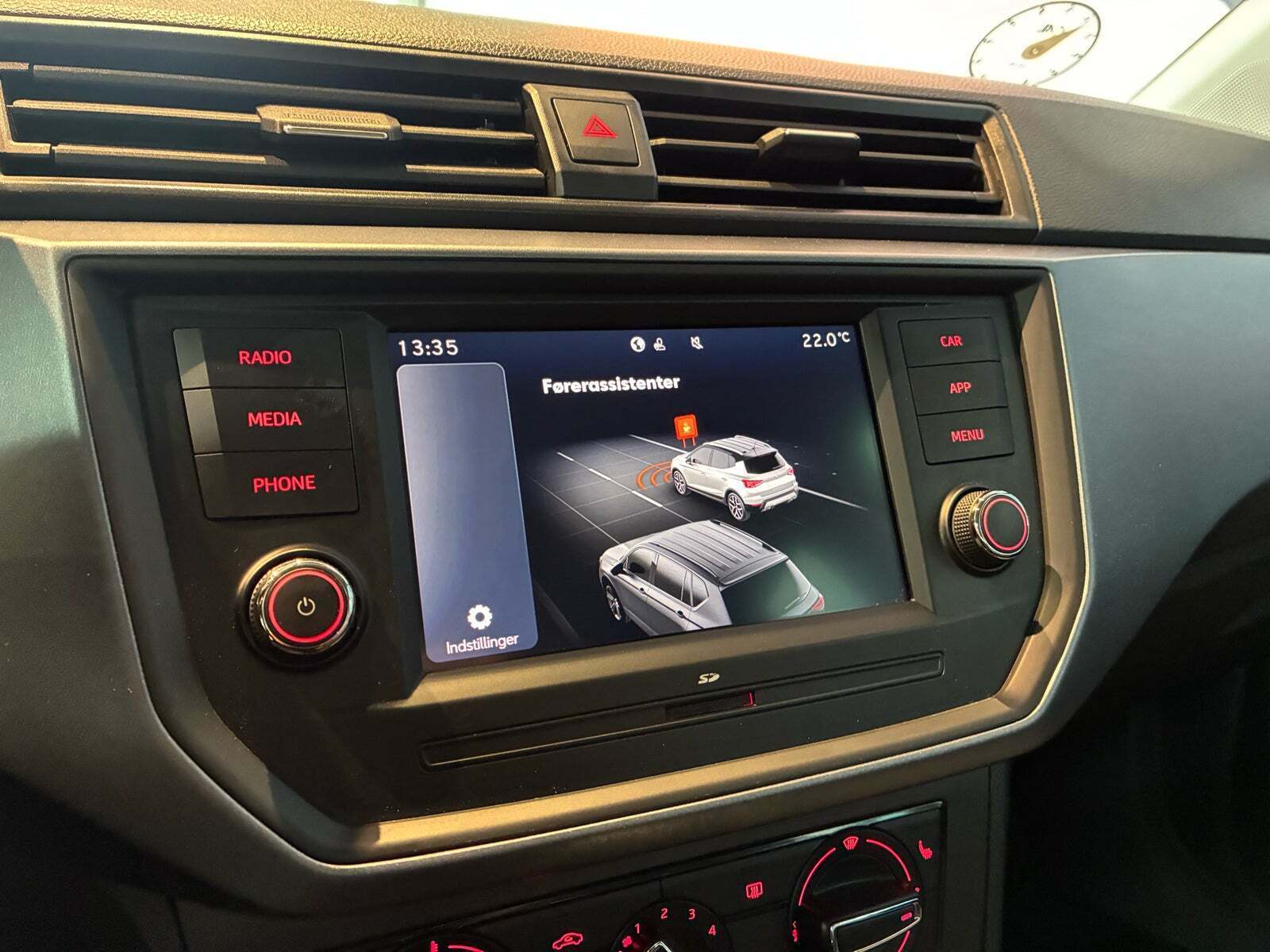 Sølv Seat Arona fra 2021