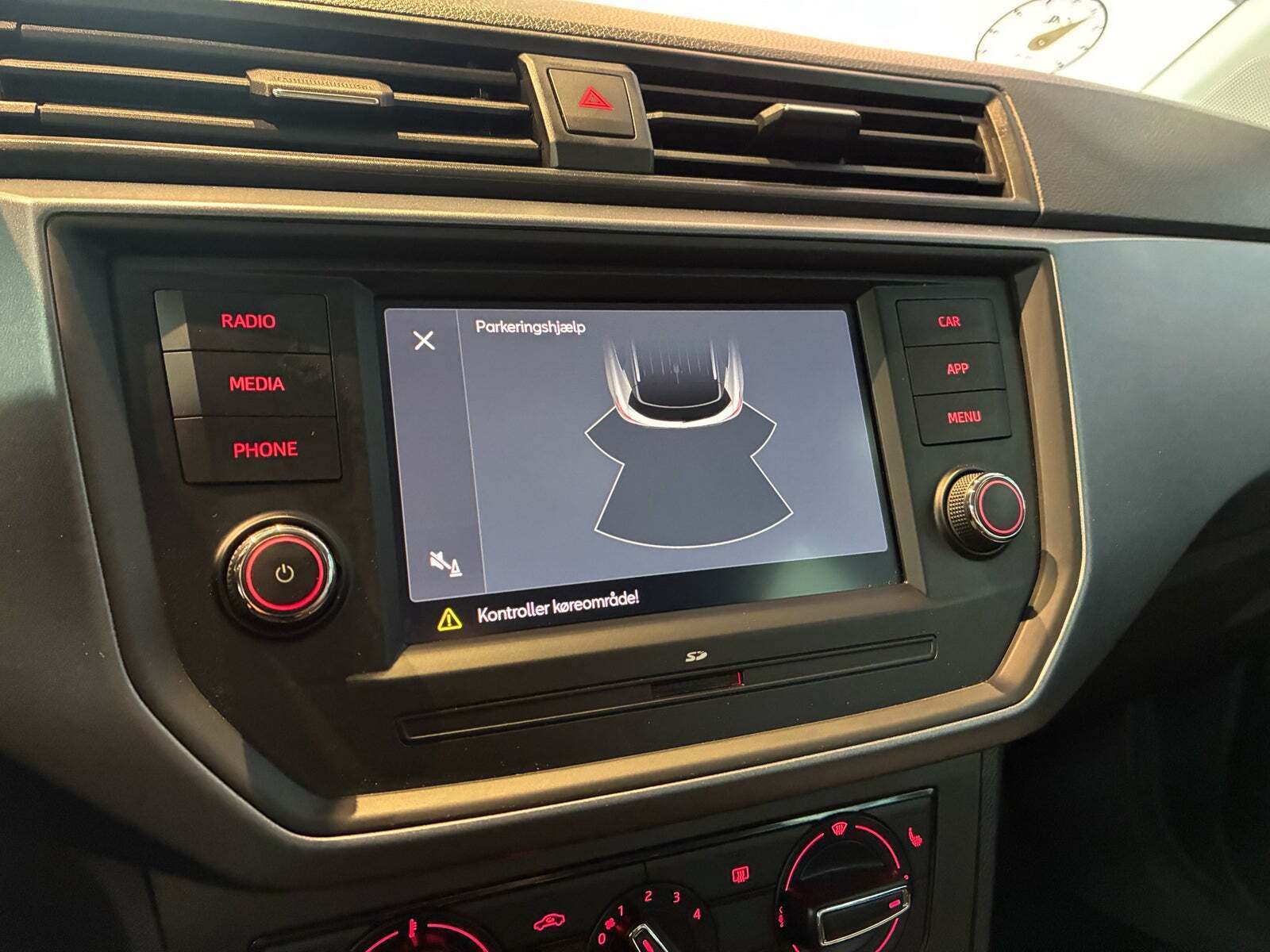 Sølv Seat Arona fra 2021