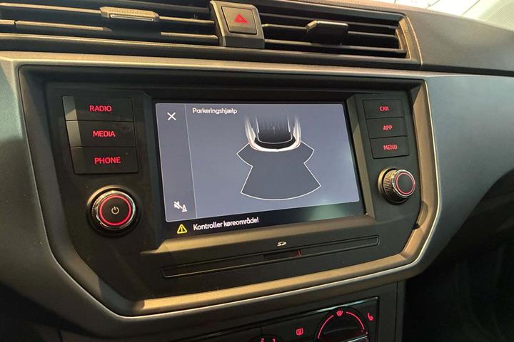 Sølv Seat Arona fra 2021