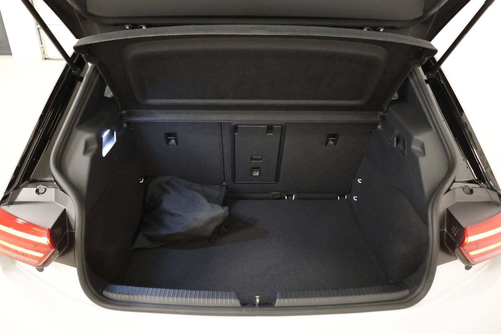 Hvid VW ID.3 fra 2023