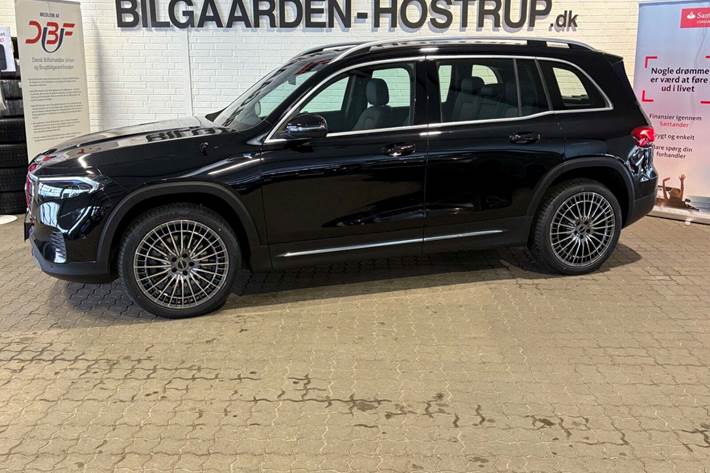Sort Mercedes EQB300 fra 2022
