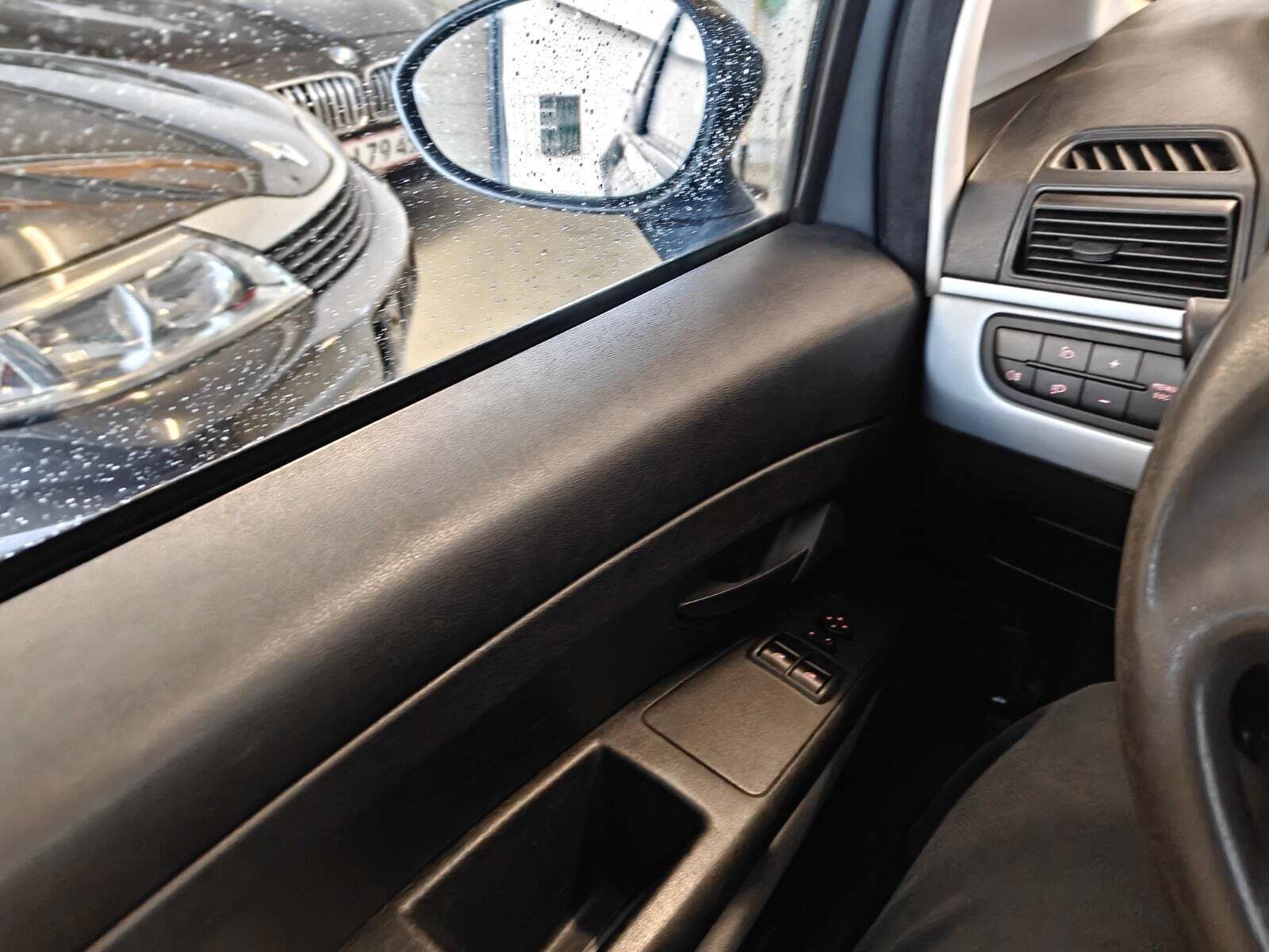 Gul Fiat Grande Punto fra 2005