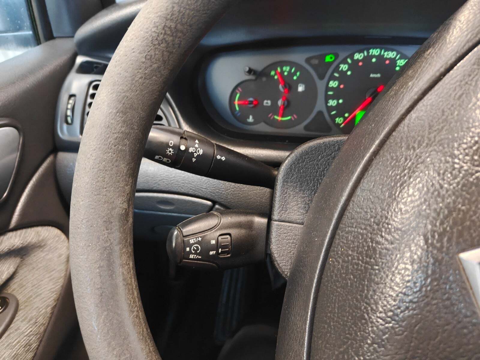 Gul Citroën C5 fra 2004