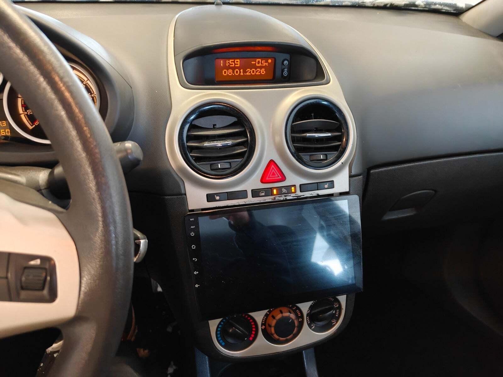 Gul Opel Corsa fra 2007