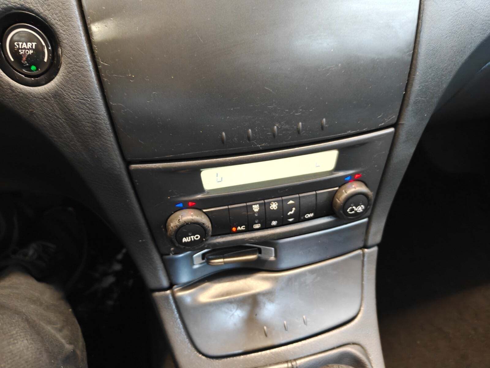 Gul Renault Laguna II fra 2004