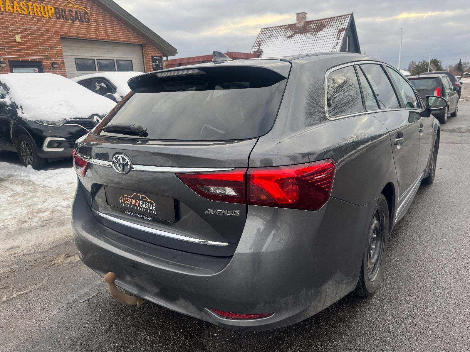 Toyota Avensis 1,8 VVT-i T2 Premium Touring Sports MDS