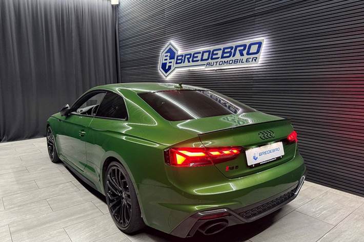 Grøn Audi RS5 fra 2020
