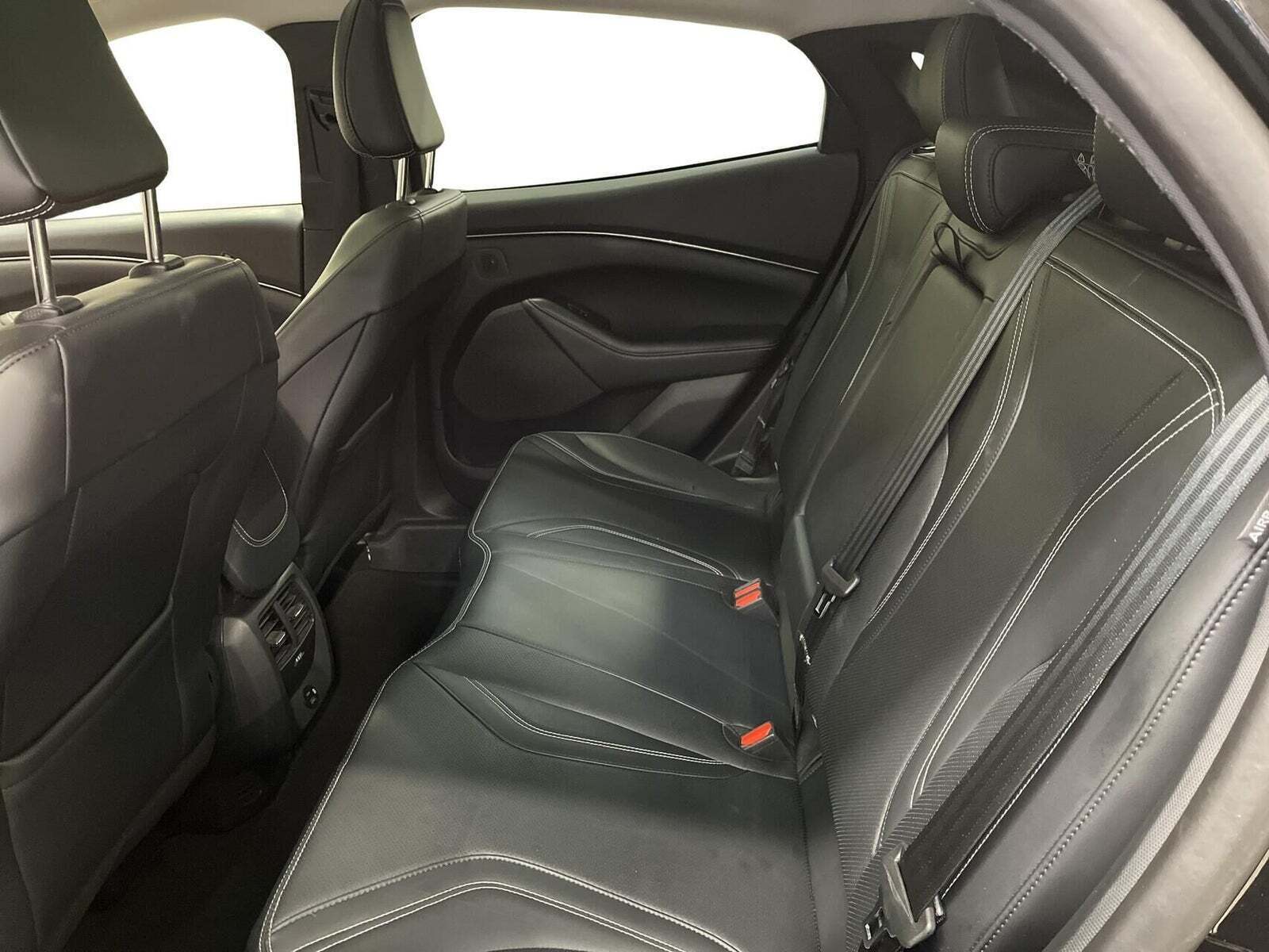 Ford Mustang Mach-E 75 Premium Standard Range