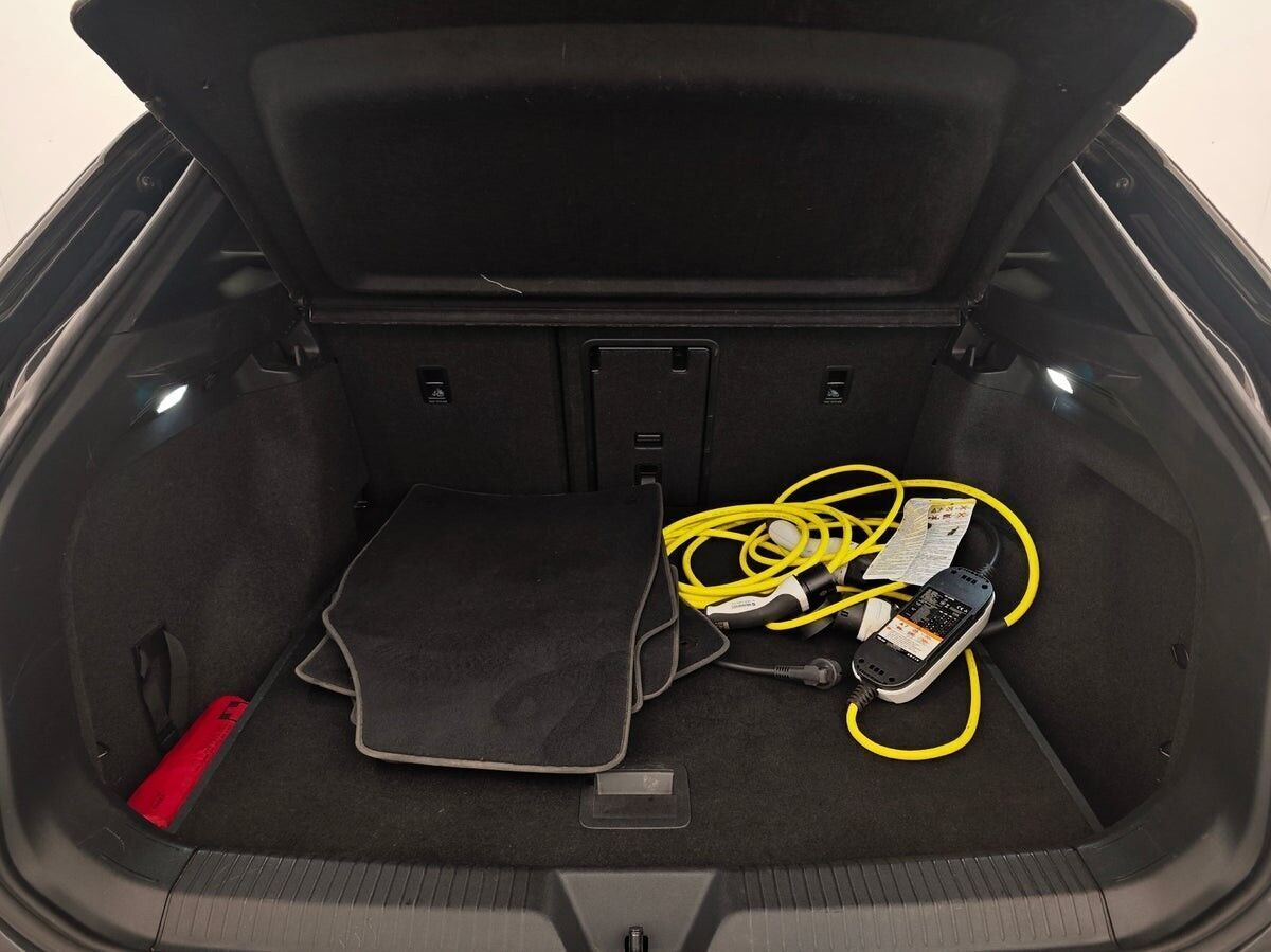 Grå VW ID.4 fra 2021