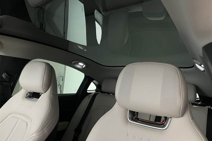 Sort Mazda 6e fra 2025