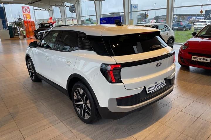 Hvid Ford Explorer fra 2025