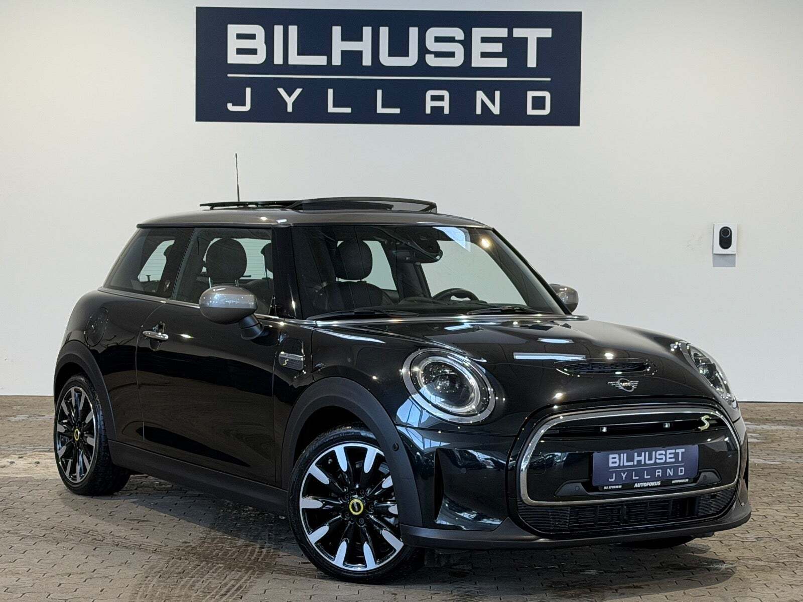 Mini Cooper SE Yours Trim