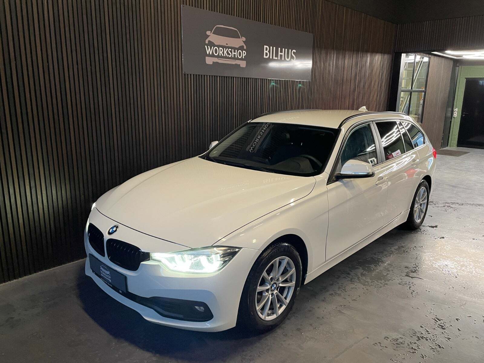 BMW 320d 2,0 Touring Advantage aut.
