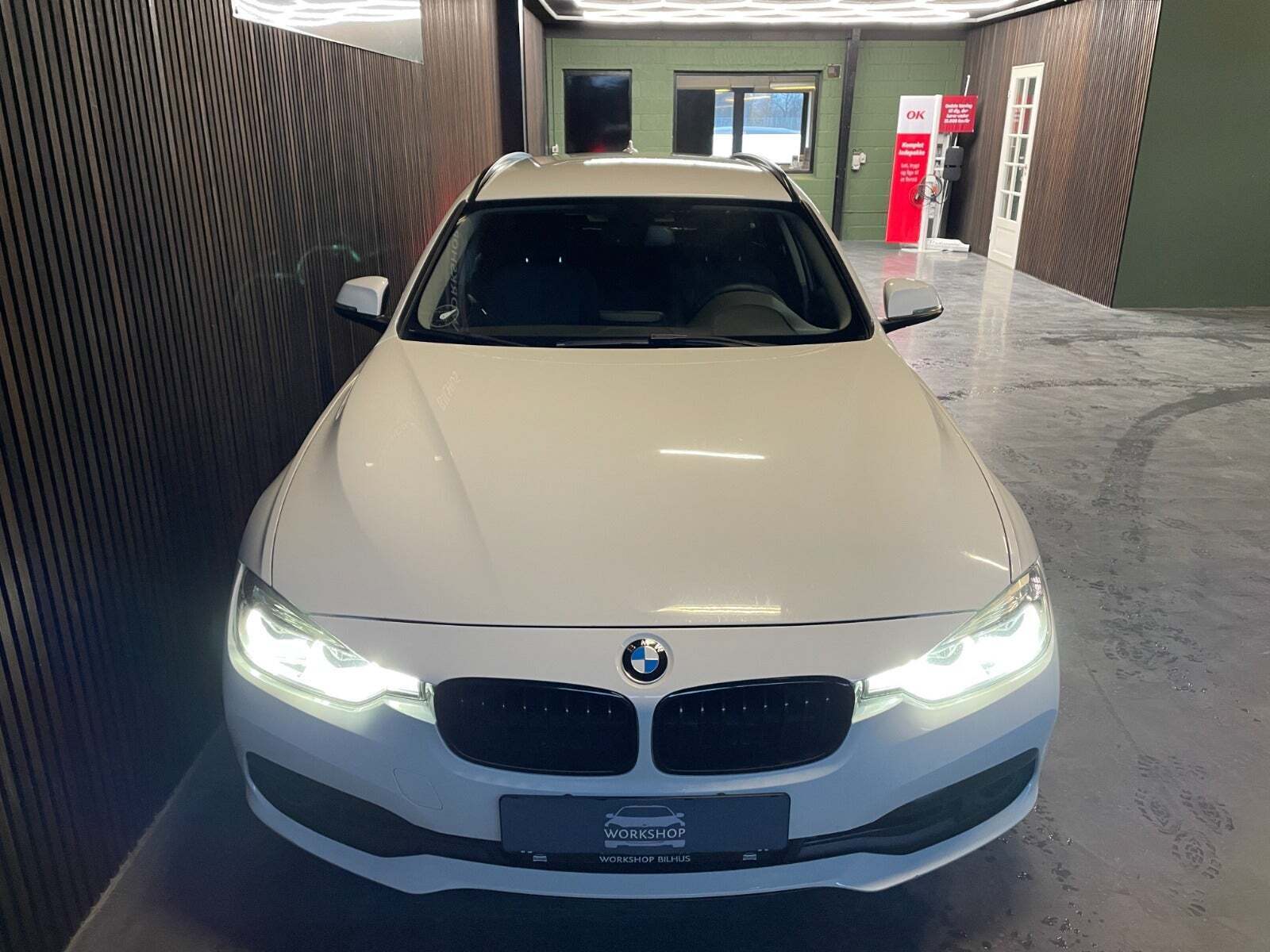 BMW 320d 2,0 Touring Advantage aut.