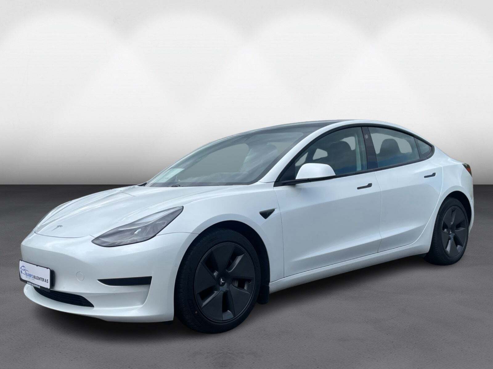 Tesla Model 3 RWD