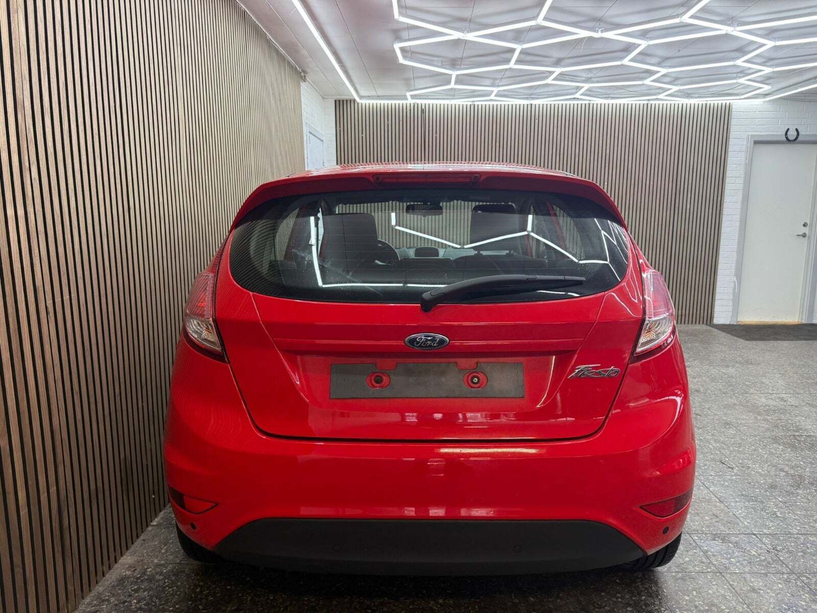 Rød Ford Fiesta fra 2017