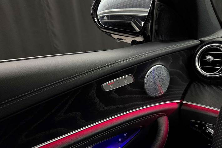 Sølv Mercedes E220 d fra 2018