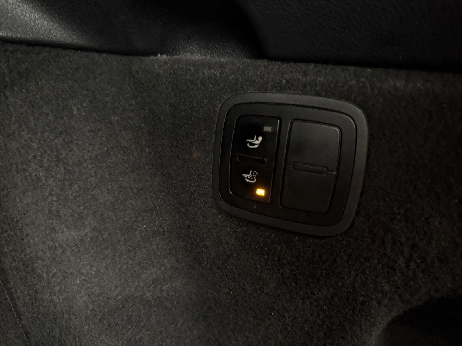 Grå Porsche Macan S fra 2016