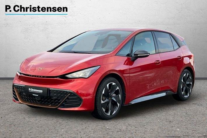 Rød Cupra Born fra 2023 set udefra