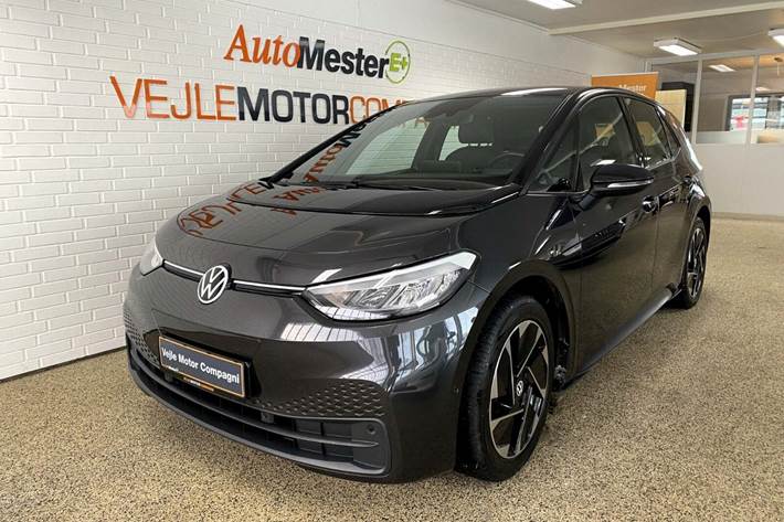 Grå VW ID.3 fra 2022 set udefra