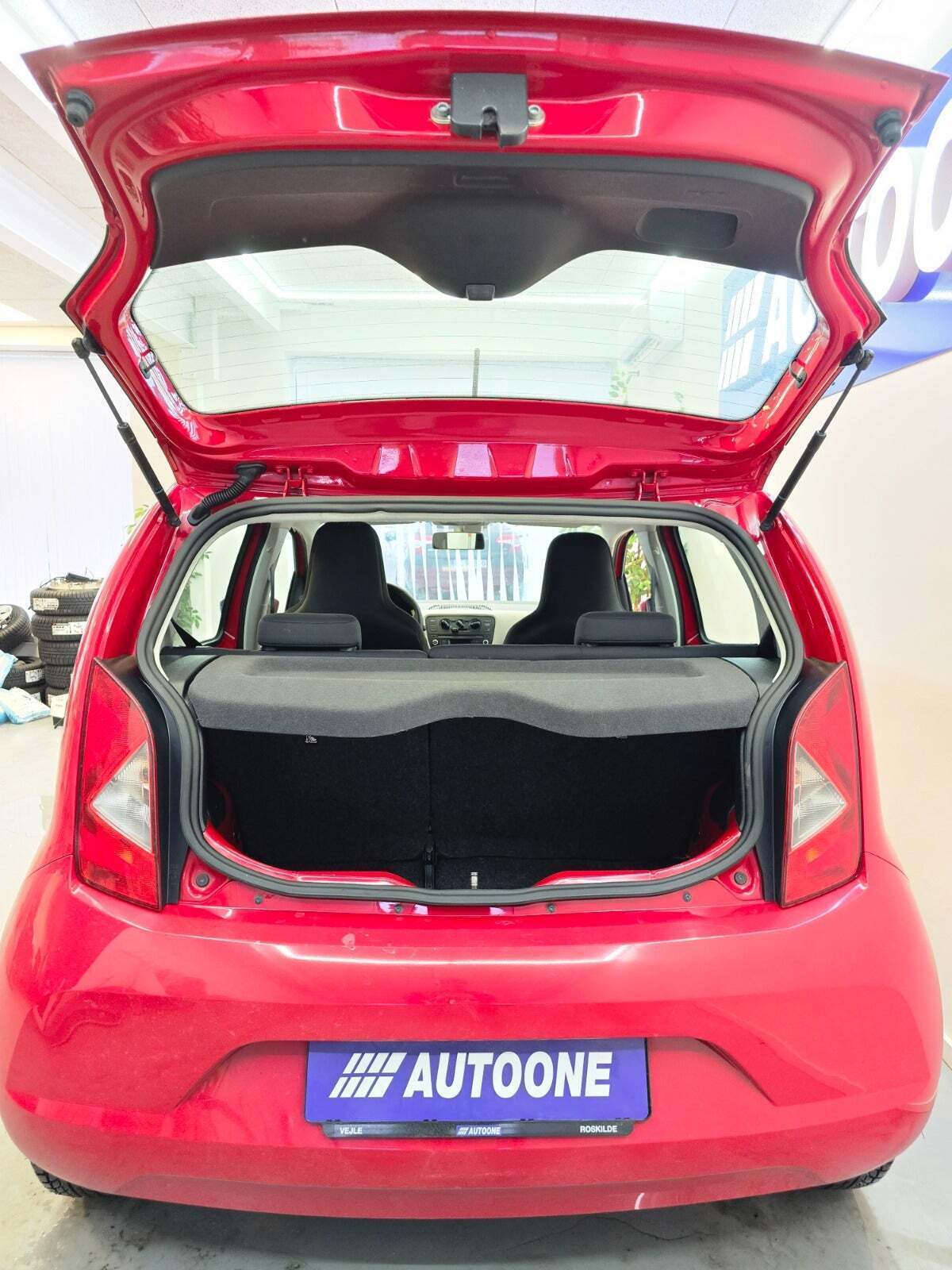 Rød Seat Mii fra 2013