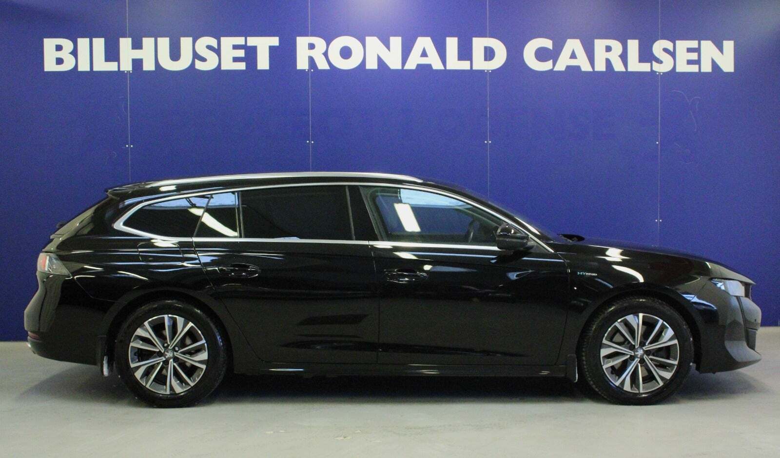 Sort Peugeot 508 fra 2021