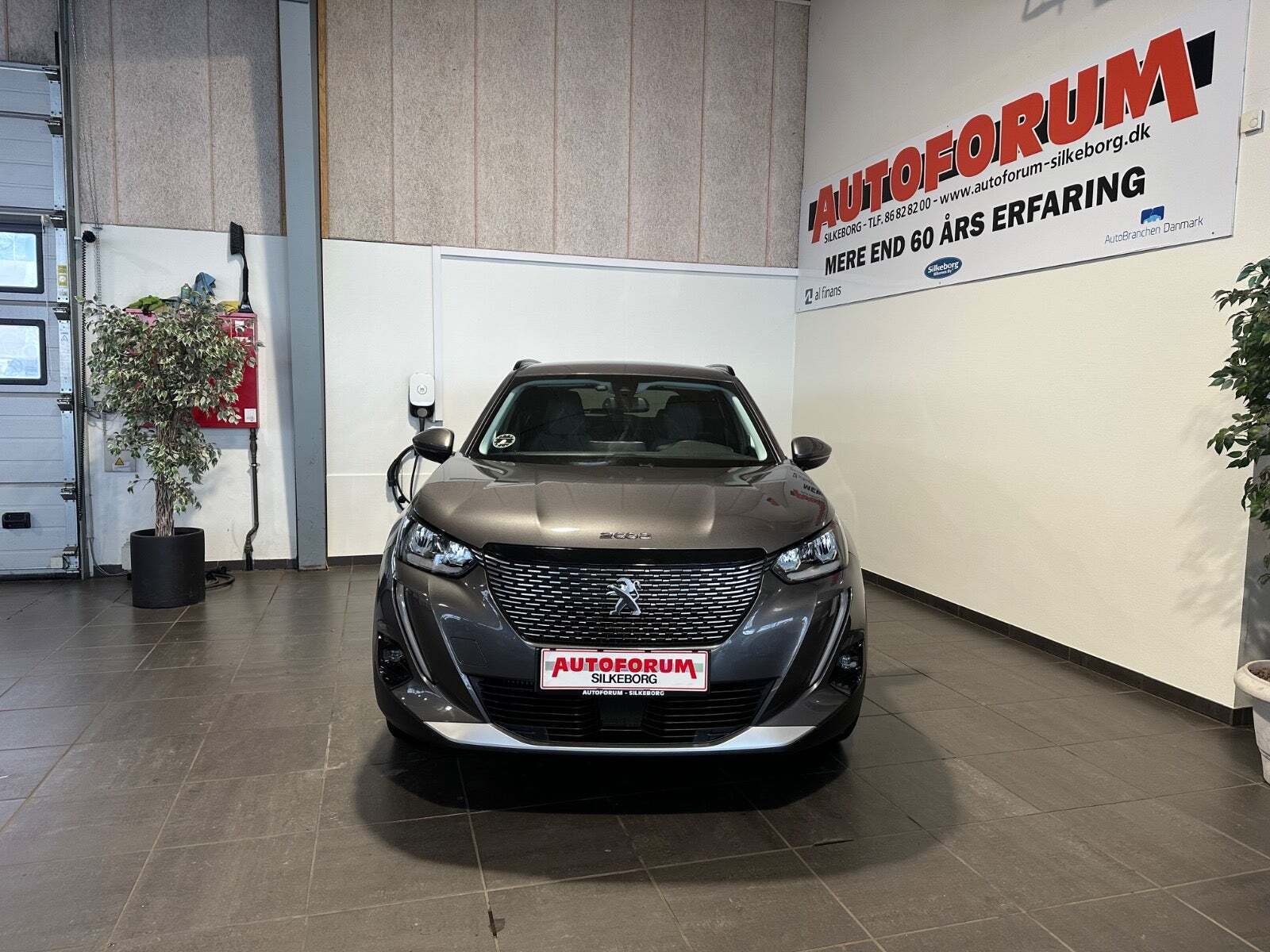 Peugeot 2008 1,2 PureTech 130 Allure Pack