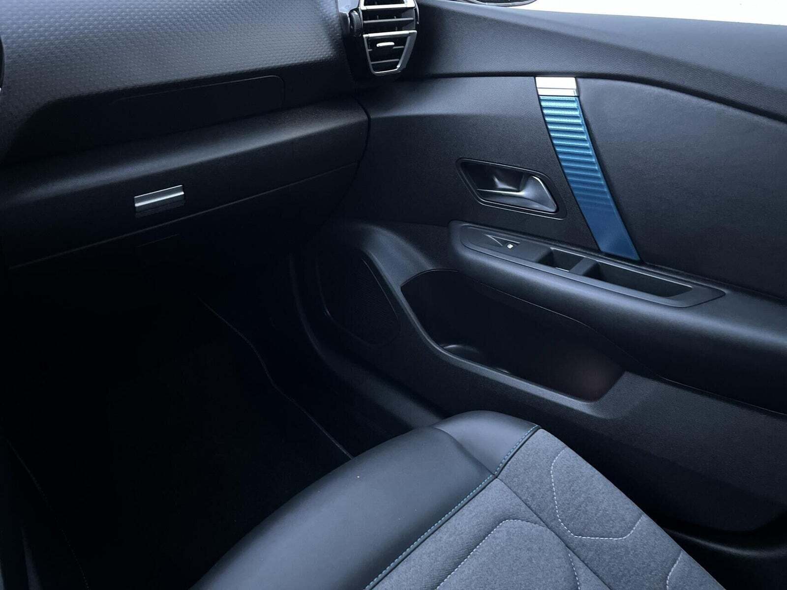 Brun Citroën ë-C4 fra 2022