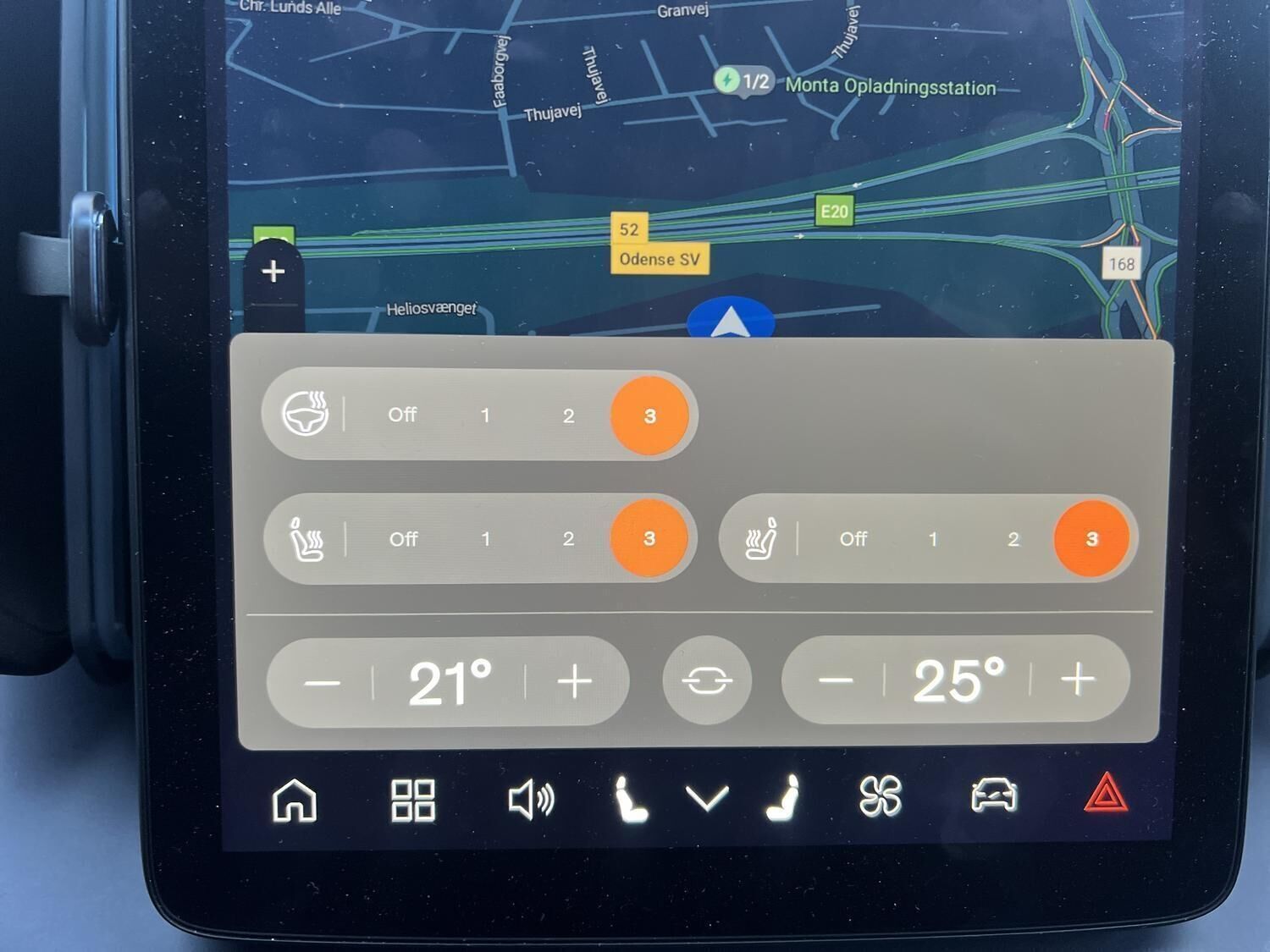 Hvid Volvo EX30 fra 2025