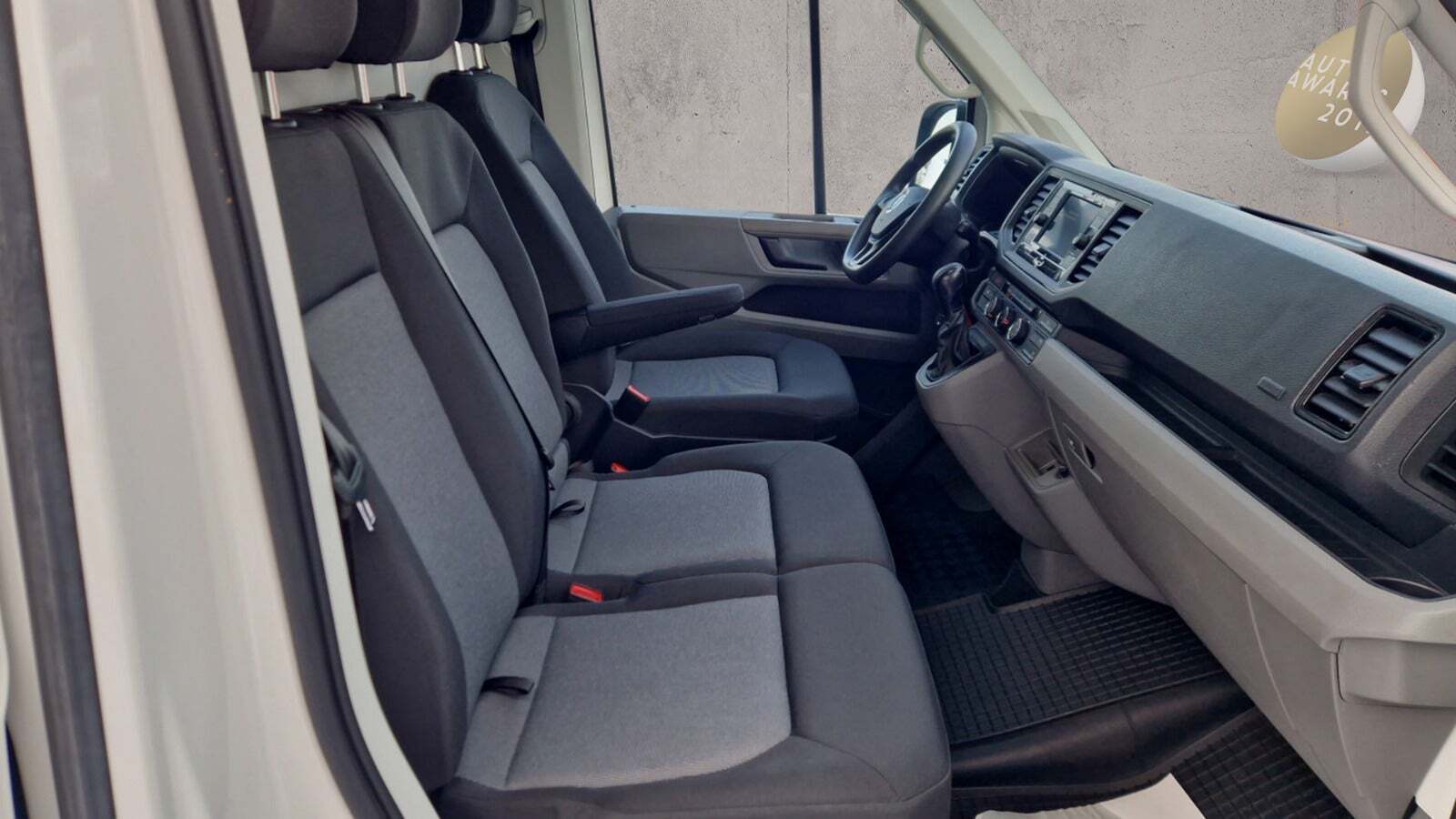 VW Crafter 35 2,0 TDi 177 Kassevogn L3H2 aut.