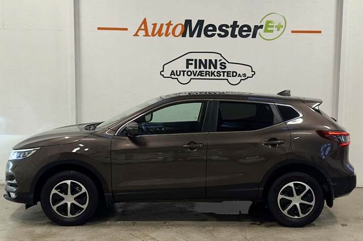 Brun Nissan Qashqai fra 2018