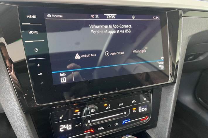 Grå VW Arteon fra 2021