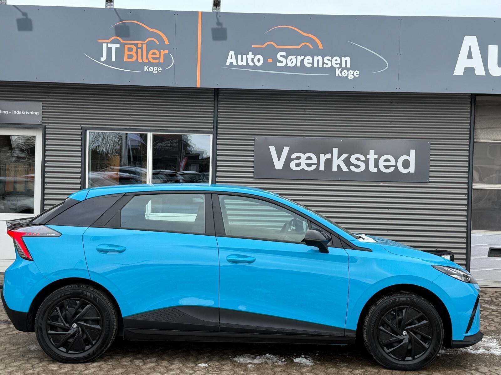 Blå MG 4 fra 2023