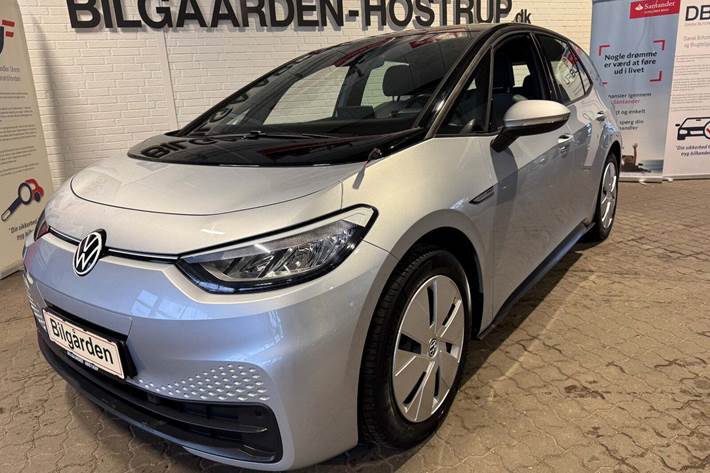 Sølv VW ID.3 fra 2022 set udefra