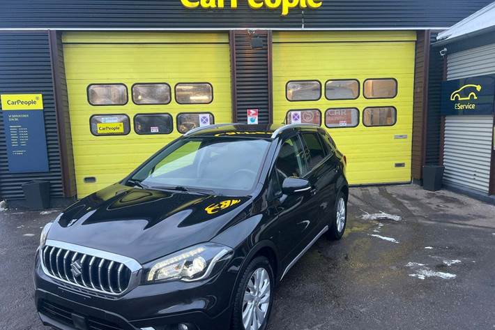 Sort Suzuki S-Cross fra 2016 set udefra