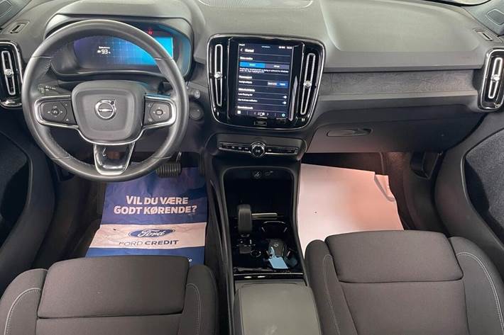 Sort Volvo XC40 fra 2022