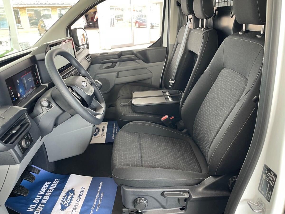 Ford Transit Custom 2,0 300 L2H1 EcoBlue Trend 136HK Van 6g