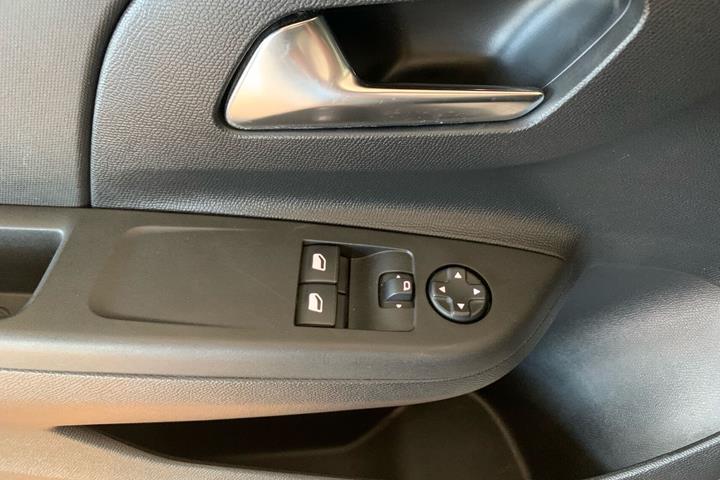 Grå Opel Corsa-e fra 2021