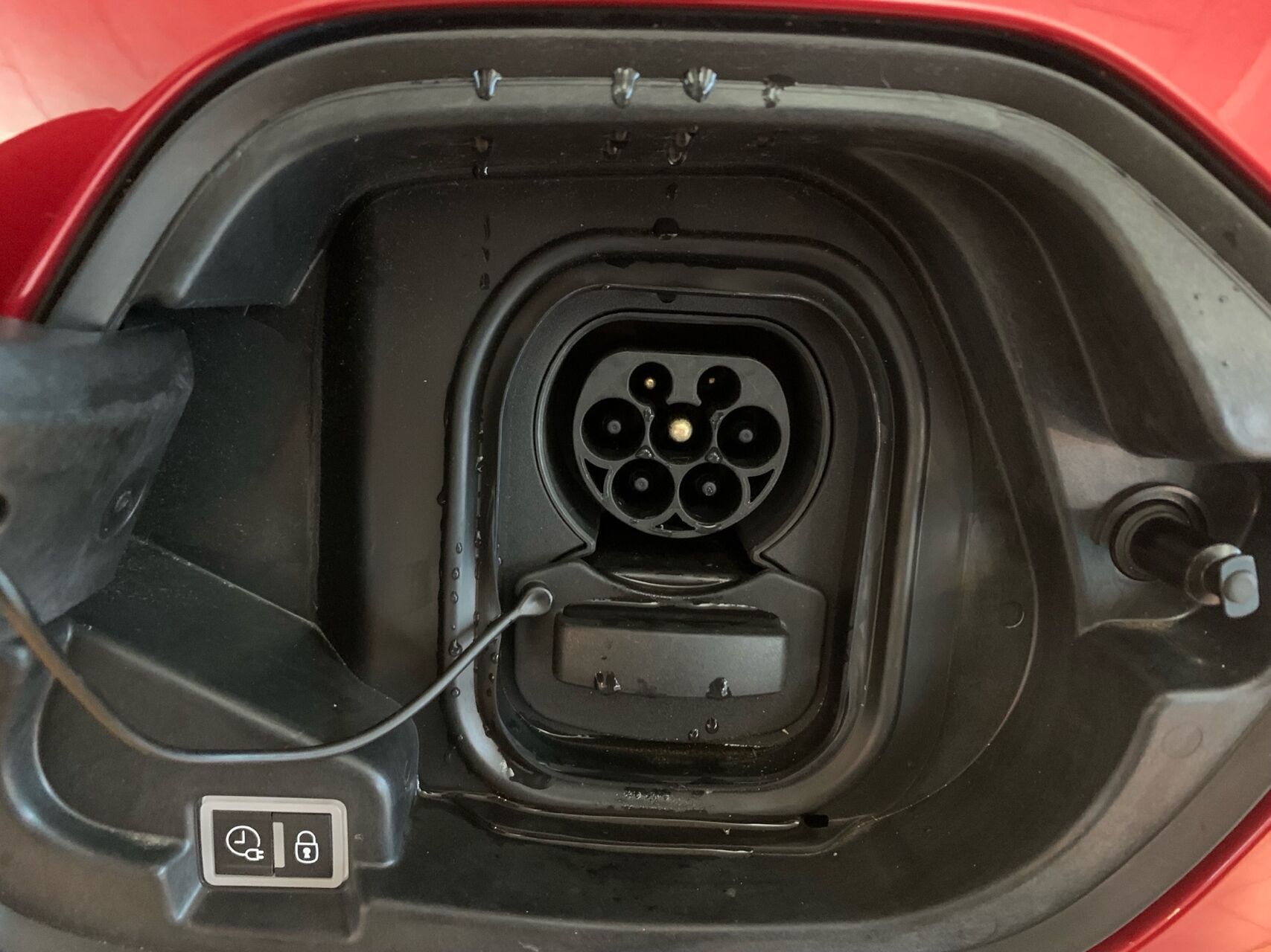 Rød Opel Corsa-e fra 2023