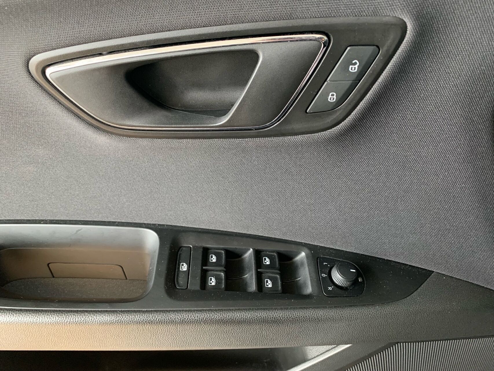 Grå Seat Leon fra 2016