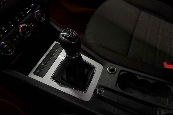 Grå Skoda Octavia fra 2015