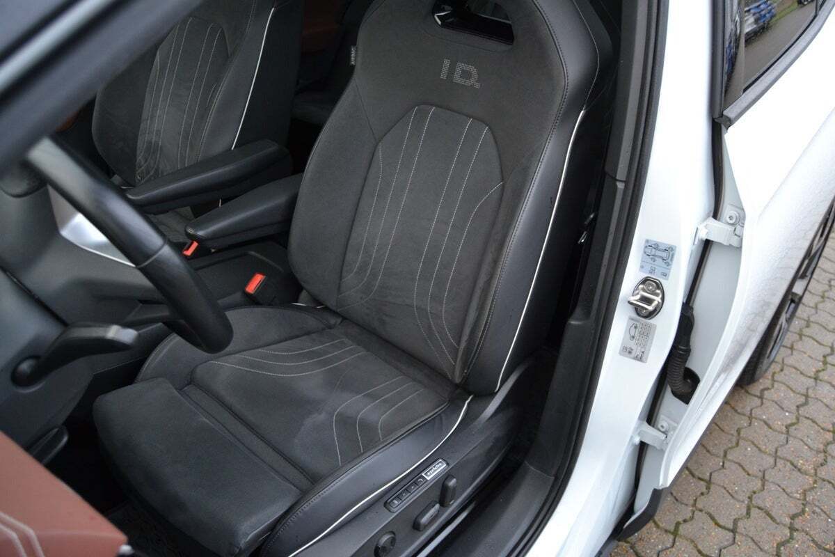 Hvid VW ID.4 fra 2022