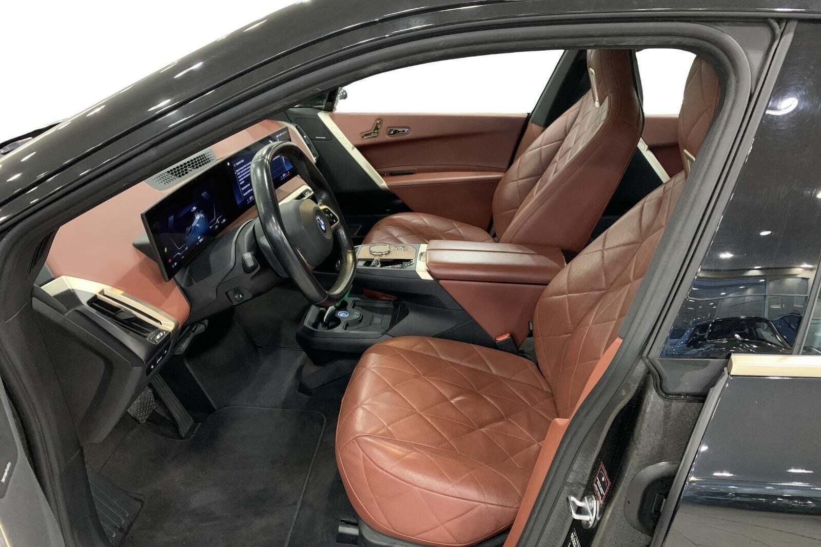 BMW iX xDrive40 Supercharged