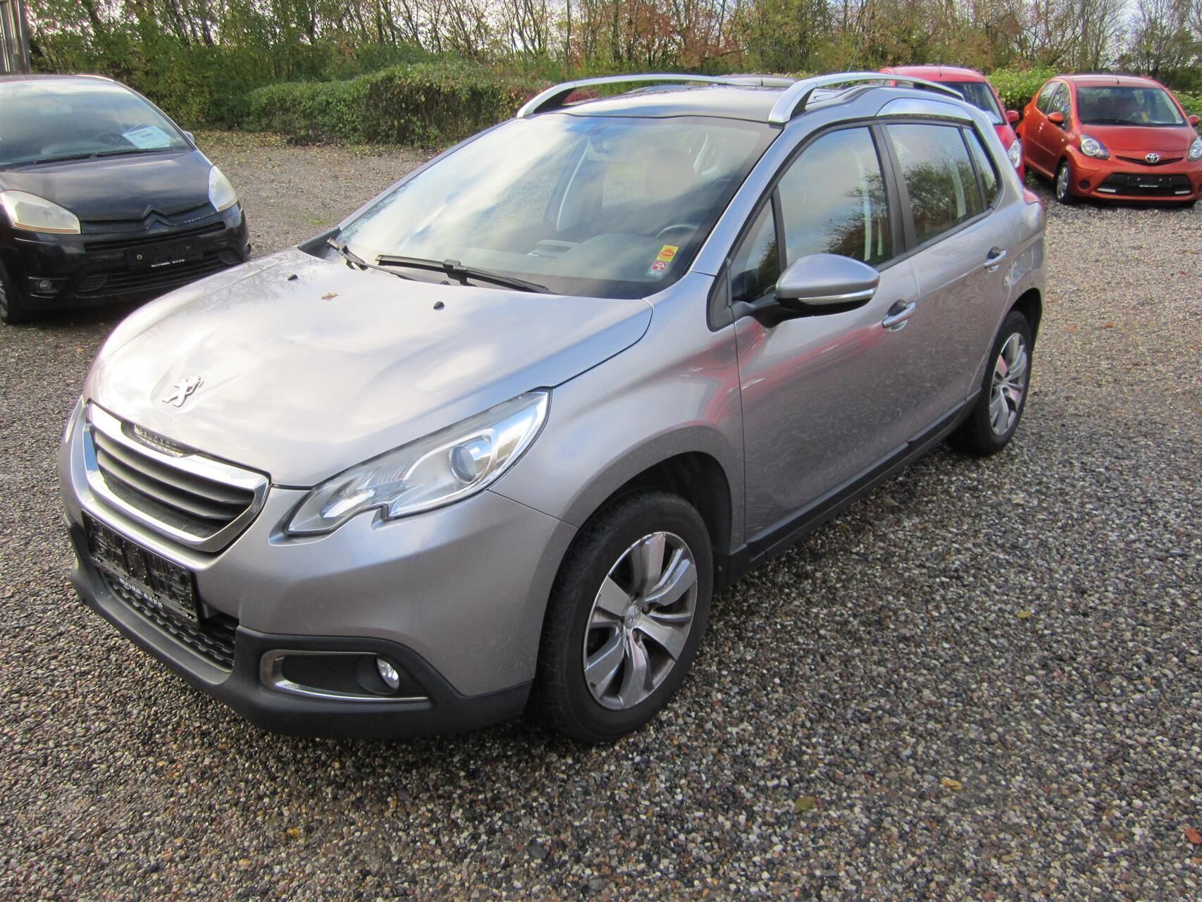 Peugeot 2008 1,2 VTi Allure Sky 82HK