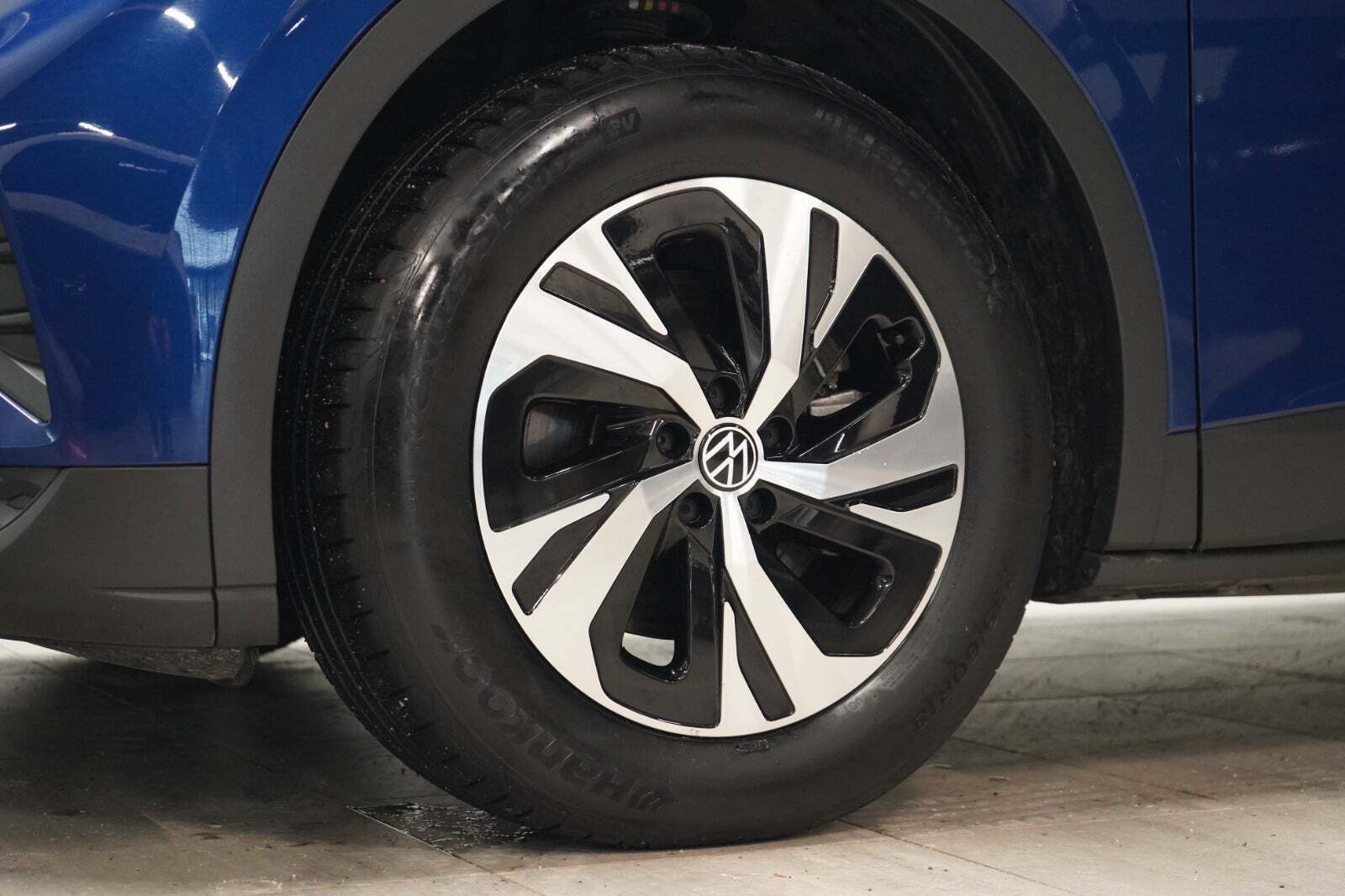 Blå VW ID.4 fra 2023