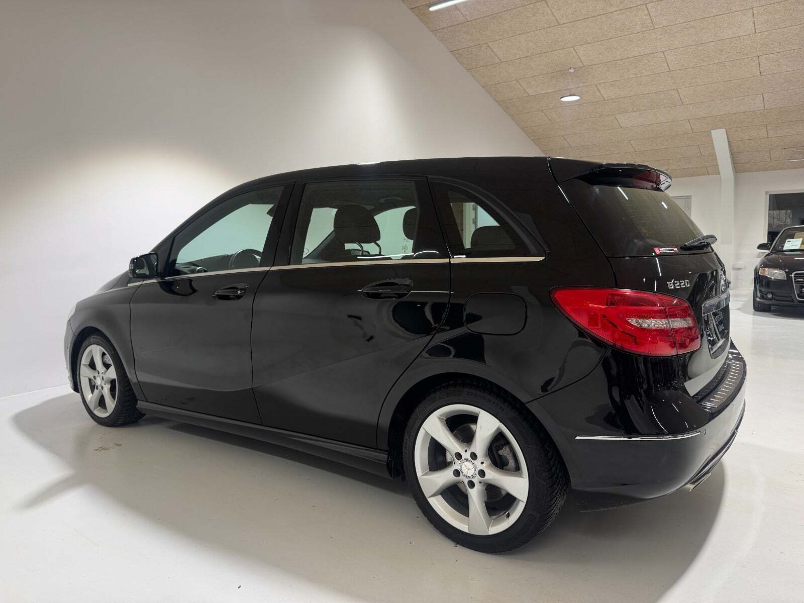 Mercedes B220 2,0 aut. 4Matic