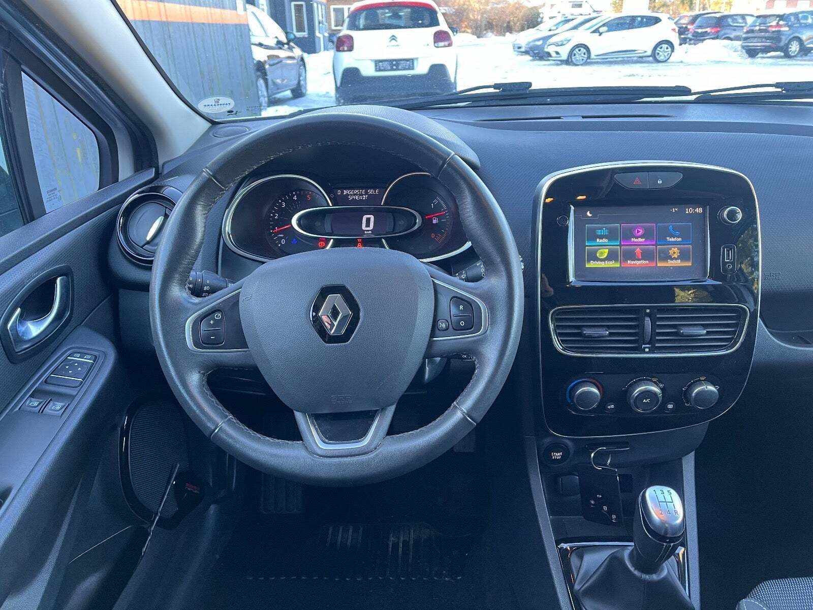 Hvid Renault Clio IV fra 2017