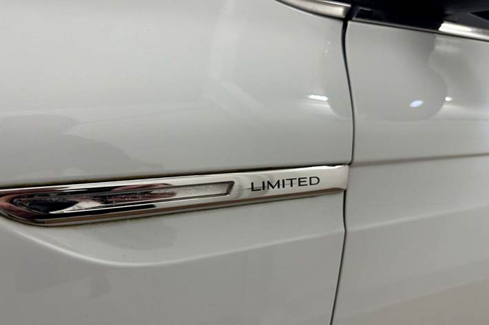 Hvid Renault Megane IV fra 2020